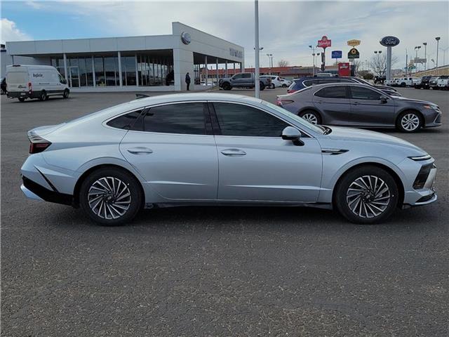 new 2025 Hyundai Sonata Hybrid car, priced at $35,550
