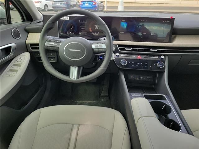 new 2025 Hyundai Sonata Hybrid car, priced at $35,550