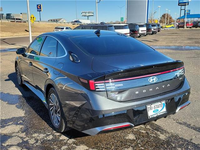 used 2024 Hyundai Sonata Hybrid car, priced at $29,999