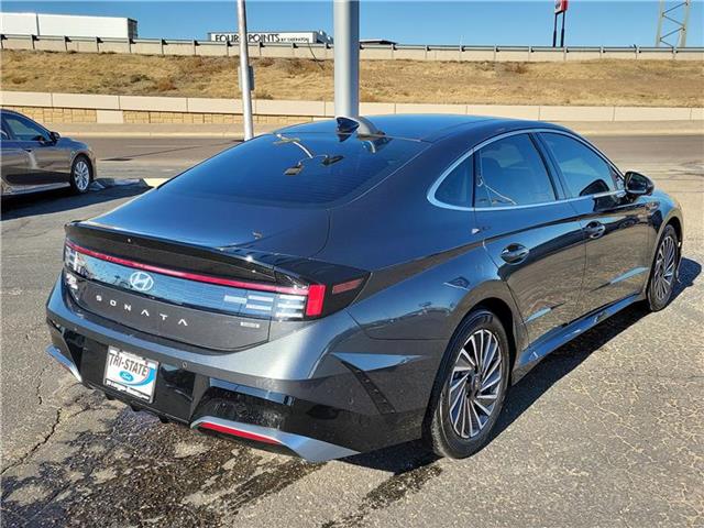 used 2024 Hyundai Sonata Hybrid car, priced at $29,999