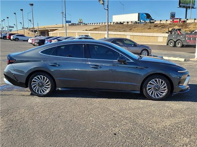 used 2024 Hyundai Sonata Hybrid car, priced at $29,999