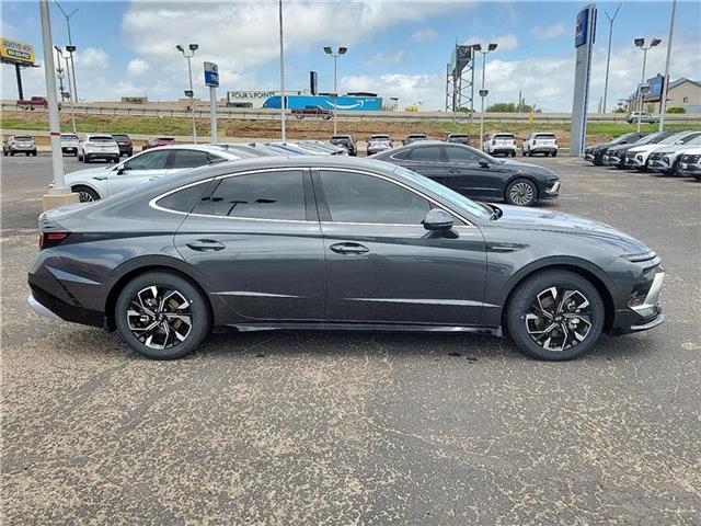 new 2025 Hyundai Sonata car, priced at $32,380