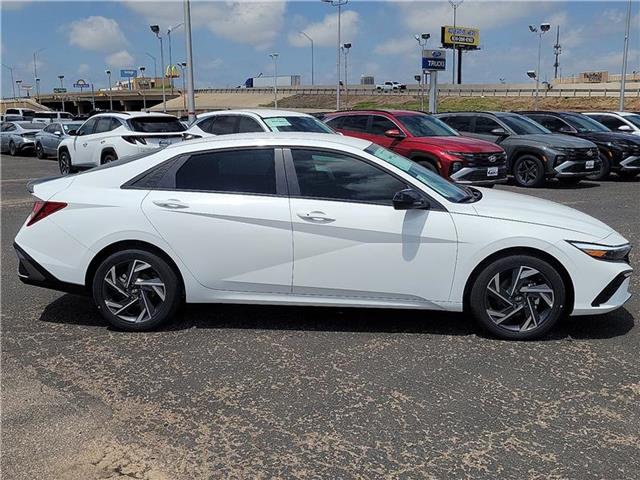 new 2025 Hyundai Elantra car, priced at $28,115