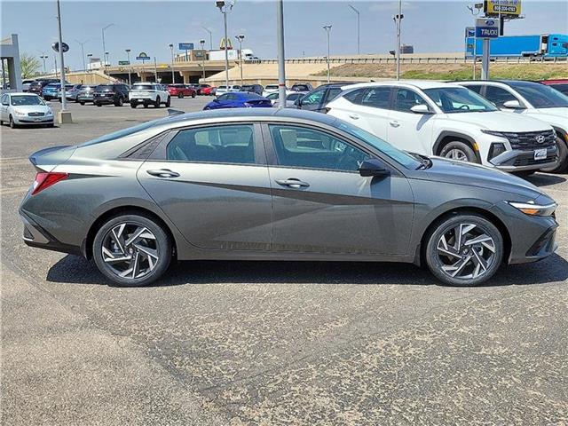 new 2025 Hyundai Elantra car, priced at $27,475