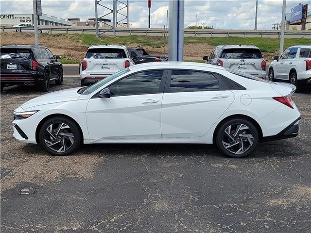 new 2025 Hyundai Elantra HEV car, priced at $32,295