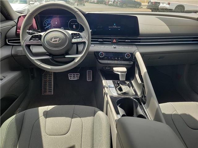 new 2025 Hyundai Elantra HEV car, priced at $32,295