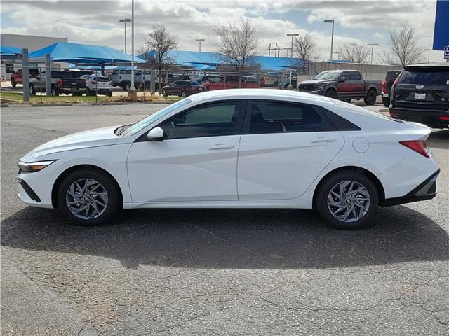 new 2025 Hyundai Elantra HEV car, priced at $30,175