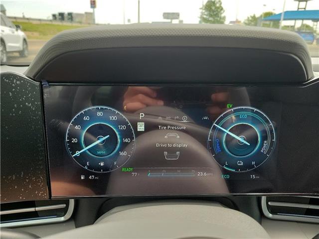 new 2025 Hyundai Elantra HEV car, priced at $31,775